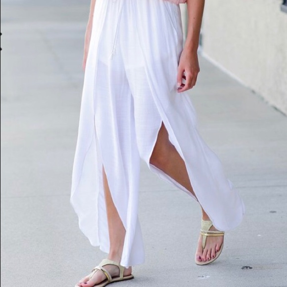 White flowy pants